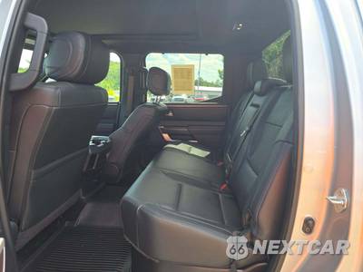 2022 Toyota Tundra Platinum Crew Cab Short Bed - zdjęcie 14 z 29 - miniatura