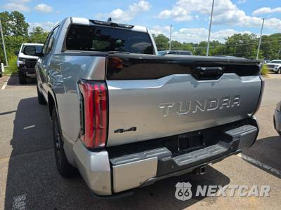 2022 Toyota Tundra Platinum Crew Cab Short Bed - zdjęcie 2 z 29 - miniatura