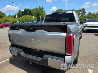 2022 Toyota Tundra Platinum Crew Cab Short Bed - zdjęcie 3 z 29 - miniatura