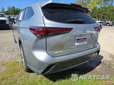 2023 Toyota Highlander Limited - zdjęcie 2 z 23 - miniatura