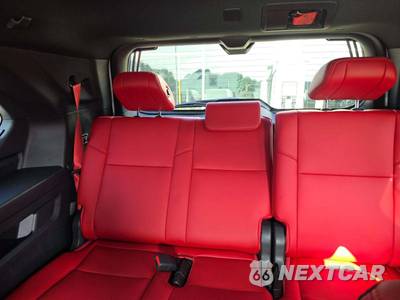 2025 Toyota Sequoia TRD Pro - zdjęcie 14 z 22 - miniatura