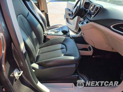 2023 Chrysler Pacifica Touring L 121.6" WB - zdjęcie 19 z 22 - miniatura
