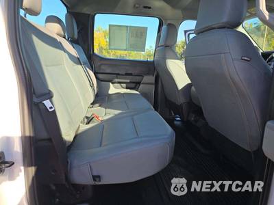 2026 Ford Super Duty F-250 XL Crew Cab Medium Bed - zdjęcie 16 z 23 - miniatura