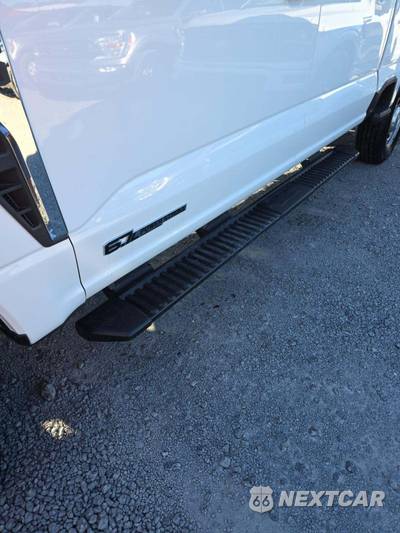 2026 Ford Super Duty F-250 XL Crew Cab Medium Bed - zdjęcie 21 z 23 - miniatura