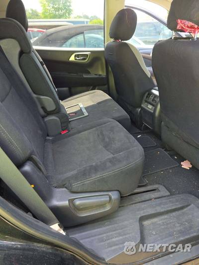 2015 Nissan Pathfinder S - zdjęcie 17 z 34 - miniatura