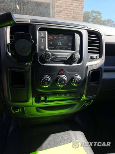 2018 Ram 3500 Tradesman Crew Cab Long Bed DRW - zdjęcie 10 z 30 - miniatura