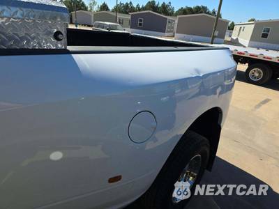 2018 Ram 3500 Tradesman Crew Cab Long Bed DRW - zdjęcie 26 z 30 - miniatura