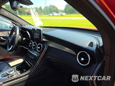 2019 Mercedes-Benz GLC 300 4MATIC - zdjęcie 19 z 26 - miniatura
