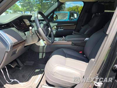 2025 Land Rover Range Rover SE LWB w/7-Passenger Seating - zdjęcie 6 z 21 - miniatura