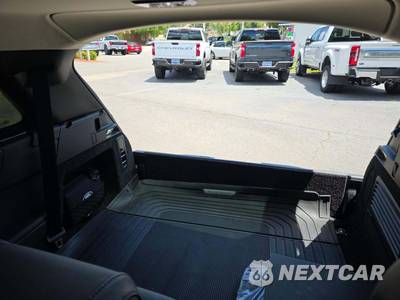 2025 Land Rover Range Rover SE LWB w/7-Passenger Seating - zdjęcie 14 z 21 - miniatura