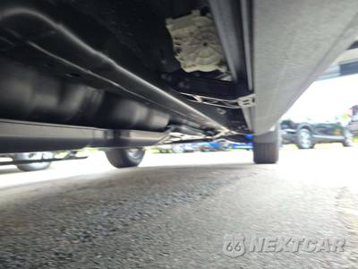 2025 Toyota Tundra Platinum Crew Cab Short Bed - zdjęcie 17 z 20 - miniatura