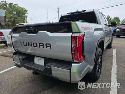2025 Toyota Tundra Platinum Crew Cab Short Bed - zdjęcie 3 z 20 - miniatura