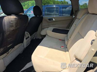 2016 Nissan Pathfinder S - zdjęcie 13 z 21 - miniatura