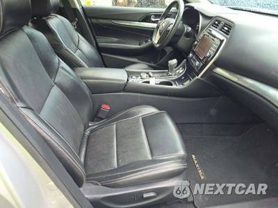 2020 Nissan Maxima SL - zdjęcie 18 z 21 - miniatura