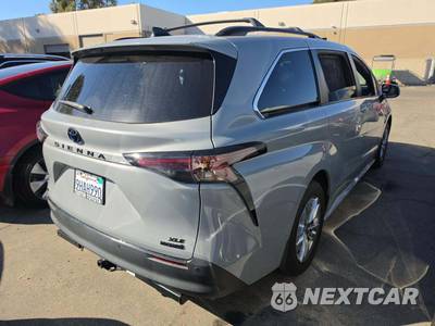 2023 Toyota Sienna Woodland Edition 7-Passenger 120.5" WB - zdjęcie 3 z 25 - miniatura