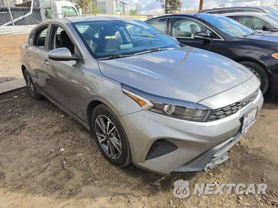 2022 Kia Forte LXS - zdjęcie 4 z 29 - miniatura