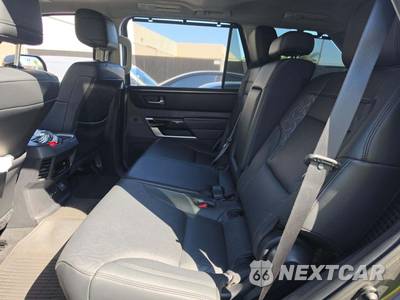 2024 Toyota Sequoia Limited - zdjęcie 13 z 26 - miniatura