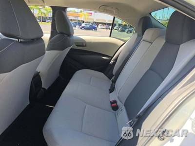 2022 Toyota Corolla Hybrid LE Sedan - zdjęcie 13 z 31 - miniatura