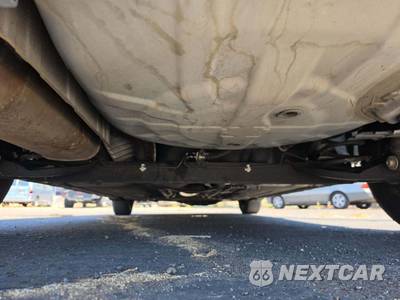 2012 Nissan Versa 1.8 S Hatchback - zdjęcie 12 z 21 - miniatura