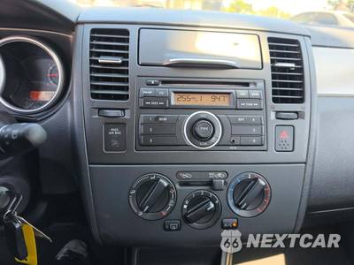 2012 Nissan Versa 1.8 S Hatchback - zdjęcie 7 z 21 - miniatura