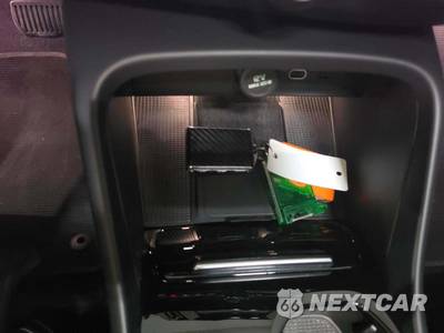 2023 Volvo C40 Recharge P8 Ultimate - zdjęcie 8 z 24 - miniatura