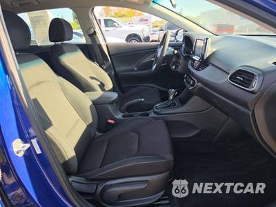 2018 Hyundai Elantra GT Hatchback - zdjęcie 18 z 32 - miniatura