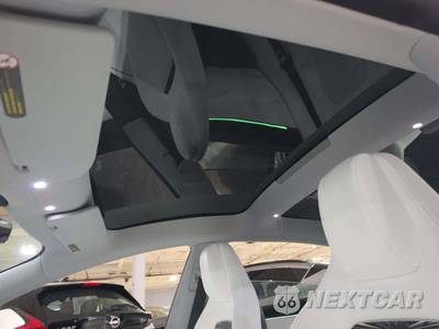 2025 Tesla Model 3 Performance - zdjęcie 11 z 23 - miniatura