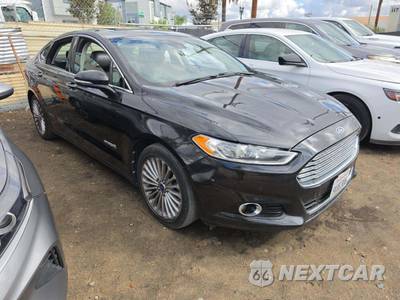 2013 Ford Fusion Hybrid Titanium - zdjęcie 4 z 31 - miniatura