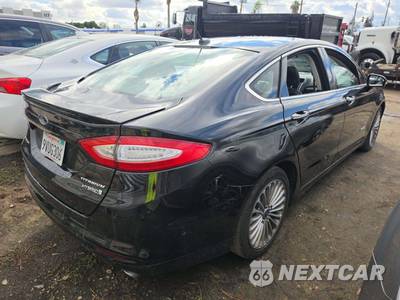 2013 Ford Fusion Hybrid Titanium - zdjęcie 3 z 31 - miniatura
