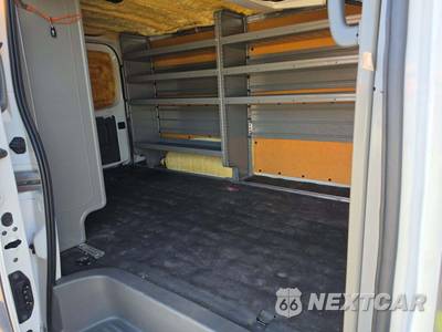 2018 Nissan NV2500 HD Cargo SV Standard Roof 146.1" WB - zdjęcie 15 z 27 - miniatura