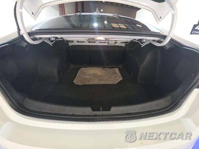 2018 Chevrolet Malibu LS 1LS - zdjęcie 14 z 26 - miniatura
