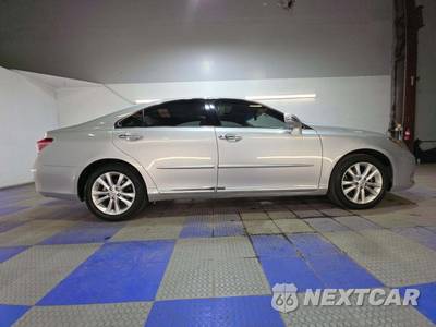 2011 Lexus ES 350 - zdjęcie 4 z 33 - miniatura