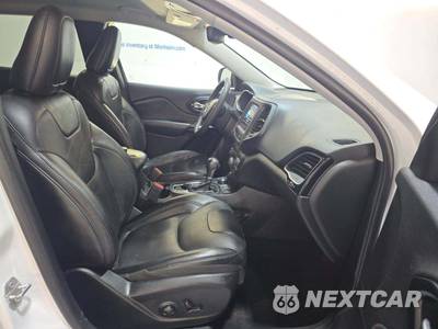 2023 Jeep Cherokee Altitude Lux - zdjęcie 18 z 26 - miniatura