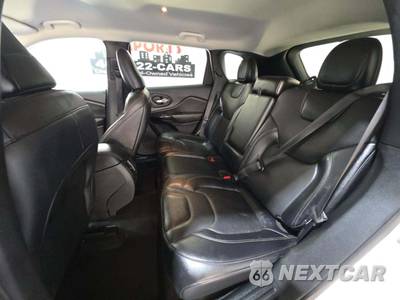 2023 Jeep Cherokee Altitude Lux - zdjęcie 13 z 26 - miniatura