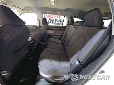 2020 Toyota Highlander LE - zdjęcie 13 z 31 - miniatura