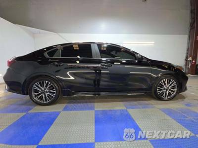 2023 Kia Forte GT-Line - zdjęcie 4 z 27 - miniatura