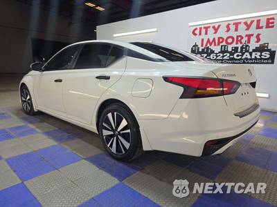 2021 Nissan Altima SV - zdjęcie 2 z 28 - miniatura
