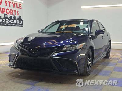 2022 Toyota Camry SE - zdjęcie 1 z 30 - miniatura