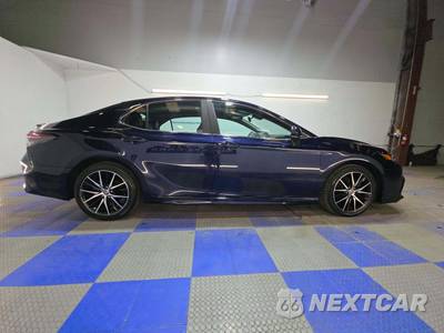2022 Toyota Camry SE - zdjęcie 4 z 30 - miniatura