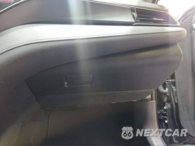 2022 Toyota Camry SE - zdjęcie 19 z 30 - miniatura