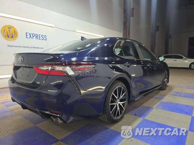 2022 Toyota Camry SE - zdjęcie 3 z 30 - miniatura