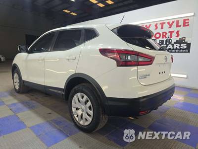 2020 Nissan Rogue Sport S - zdjęcie 2 z 28 - miniatura