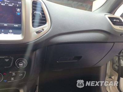 2021 Jeep Compass 80th Special Edition - zdjęcie 19 z 28 - miniatura