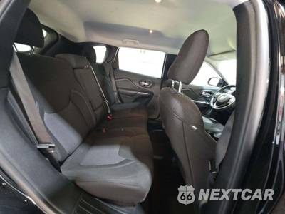 2020 Jeep Cherokee Latitude - zdjęcie 16 z 27 - miniatura