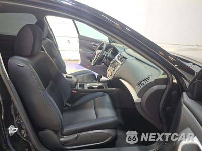 2016 Nissan Altima 2.5 SR - zdjęcie 18 z 26 - miniatura