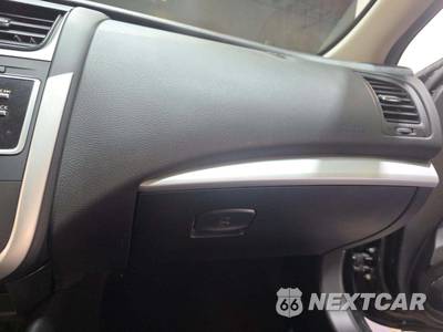 2016 Nissan Altima 2.5 SR - zdjęcie 19 z 26 - miniatura