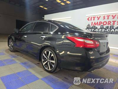 2016 Nissan Altima 2.5 SR - zdjęcie 2 z 26 - miniatura