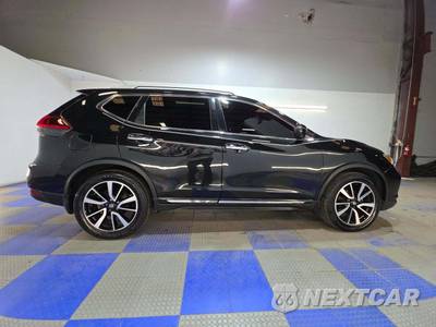 2018 Nissan Rogue SL - zdjęcie 4 z 29 - miniatura