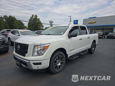 2021 Nissan TITAN SV Crew Cab Short Bed