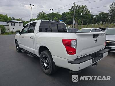 2021 Nissan TITAN SV Crew Cab Short Bed - zdjęcie 2 z 24 - miniatura